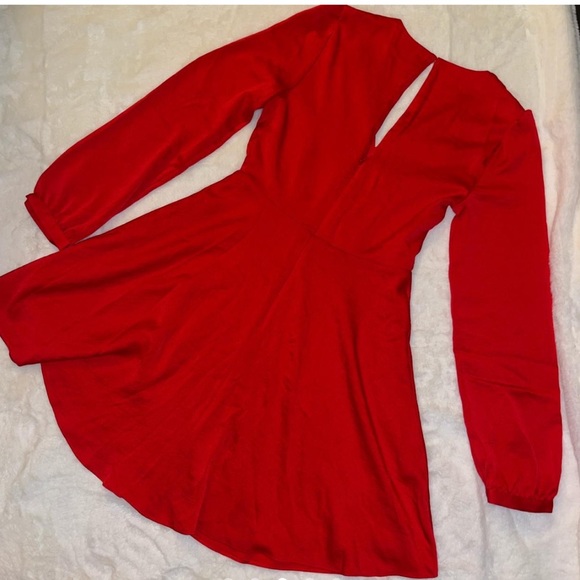 Express elegant Red dress - Picture 2 of 4